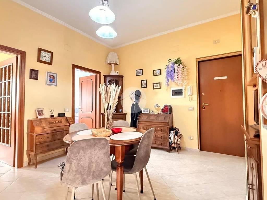 appartamento in vendita a Roma in zona Tuscolano