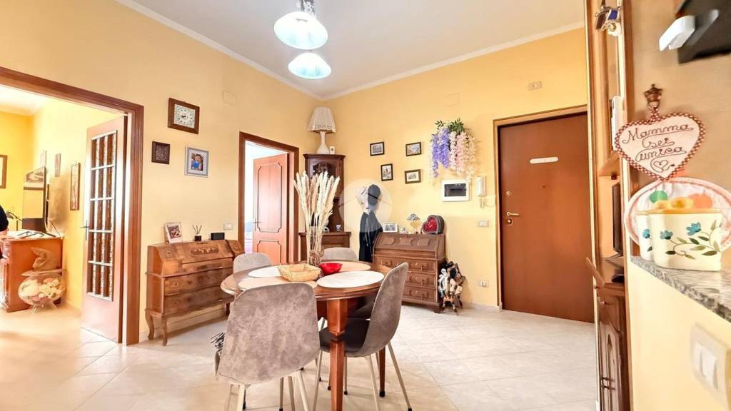 appartamento in vendita a Roma in zona Tuscolano