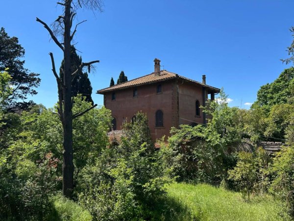 casale in vendita a Roma in zona Ardeatino
