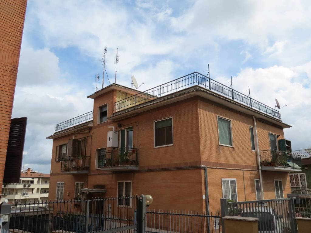 appartamento in vendita a Roma in zona Aurelio