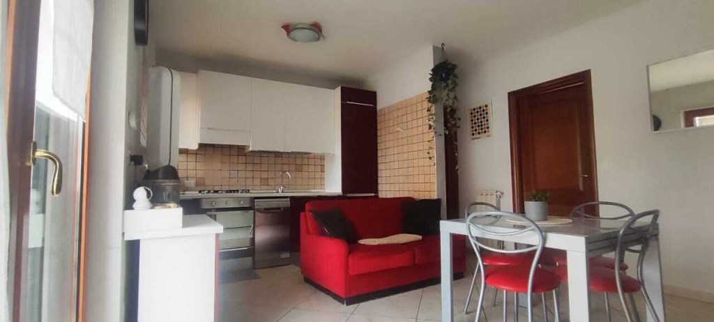 appartamento in vendita a Roma in zona Prenestino-Labicano
