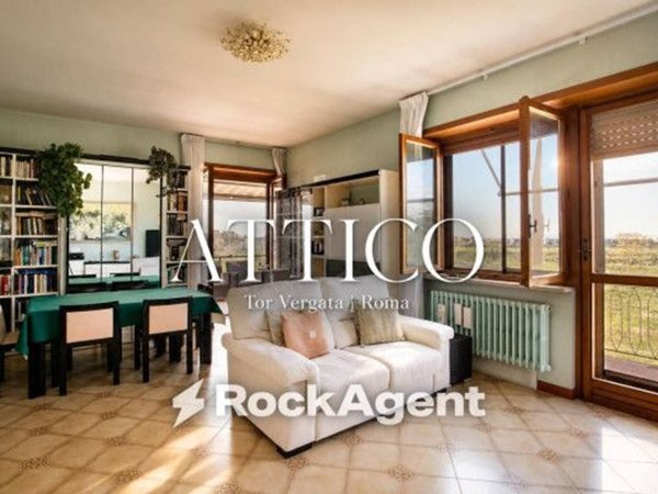 appartamento in vendita a Roma in zona Casal Morena