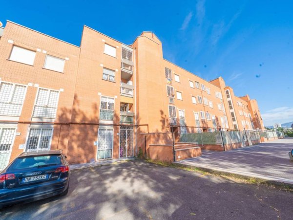 appartamento in vendita a Roma in zona Tor Bella Monaca