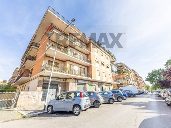 appartamento in vendita a Roma in zona Appio Claudio