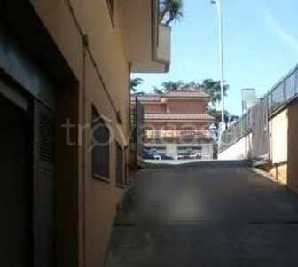 appartamento in vendita a Roma in zona Torre Angela