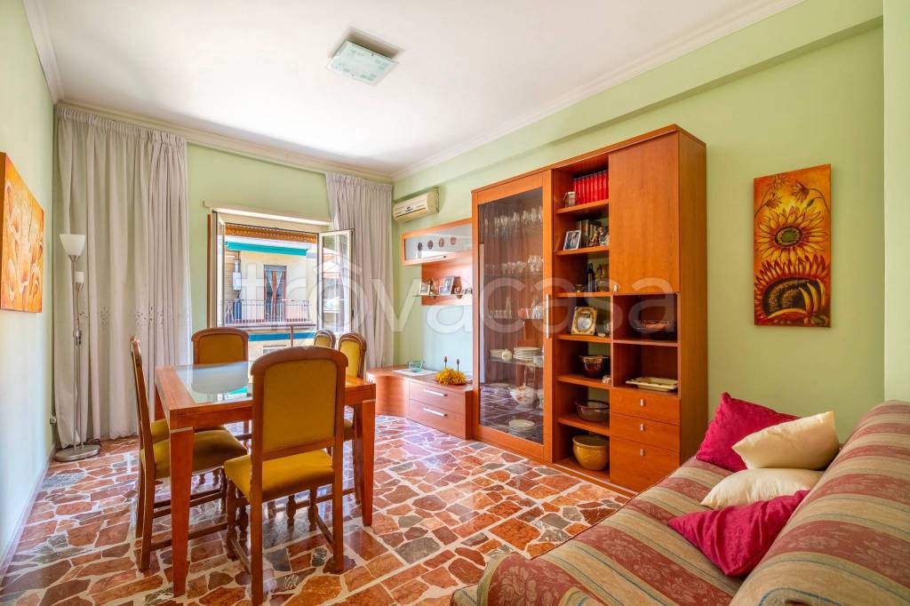 appartamento in vendita a Roma in zona Prenestino-Centocelle