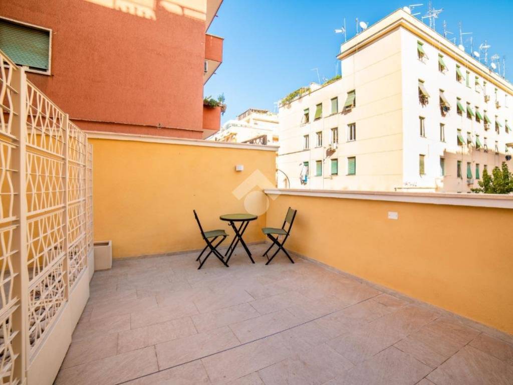 appartamento in vendita a Roma in zona Gianicolense