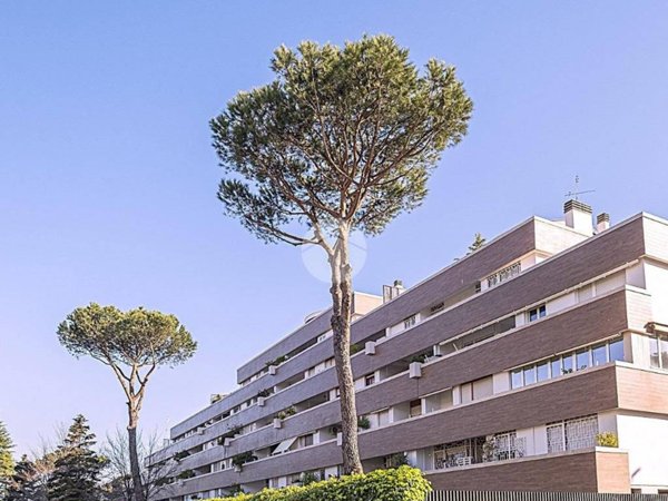 appartamento in vendita a Roma in zona EUR
