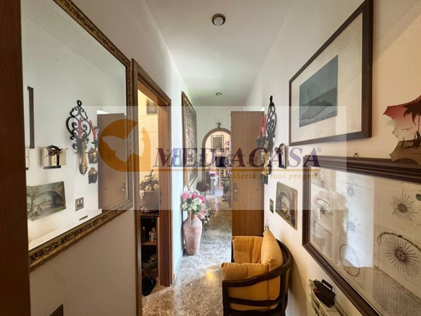 appartamento in vendita a Roma in zona Isola Farnese