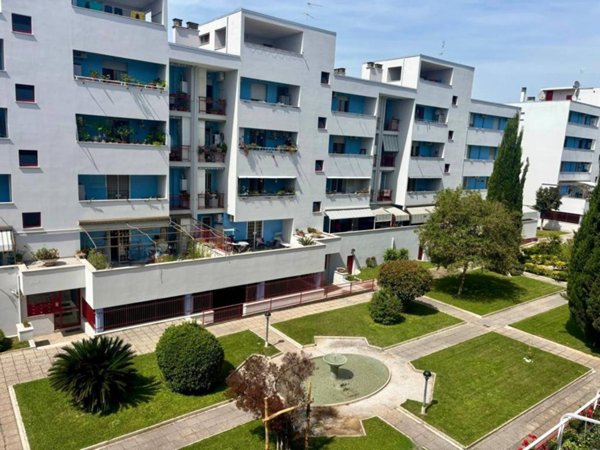 appartamento in vendita a Roma in zona Casal Palocco