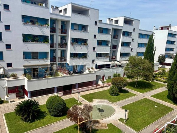 appartamento in vendita a Roma in zona Casal Palocco