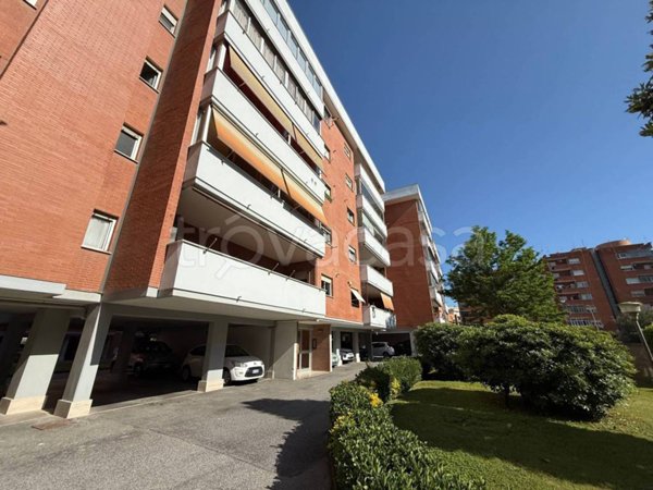appartamento in vendita a Roma in zona Ostia