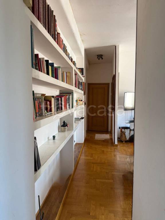 appartamento in vendita a Roma in zona Portuense