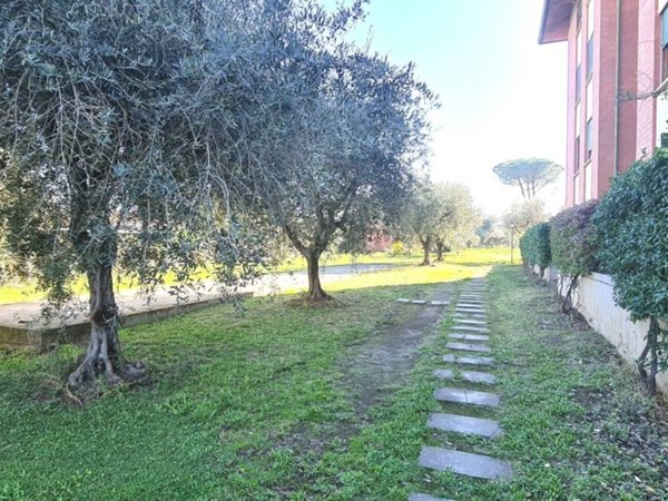 appartamento in vendita a Roma in zona Casal Morena