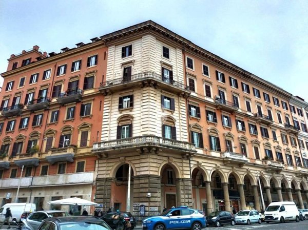 appartamento in vendita a Roma in zona Esquilino