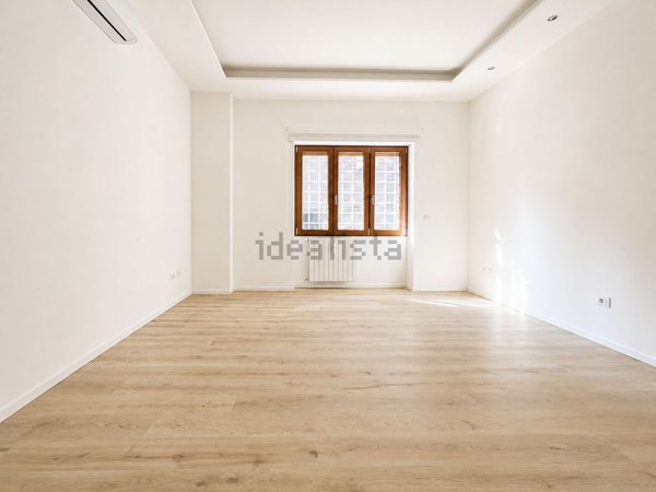 appartamento in vendita a Roma in zona Ostiense