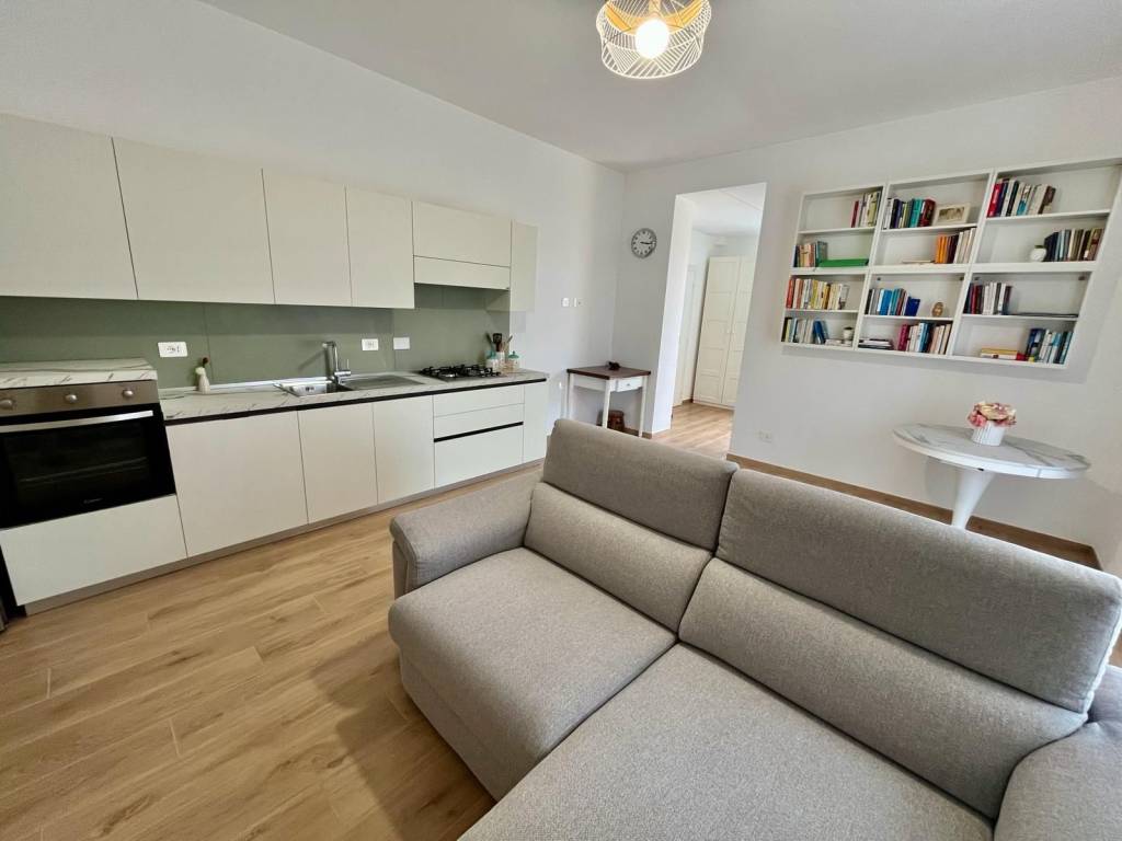 appartamento in vendita a Roma in zona Castelverde