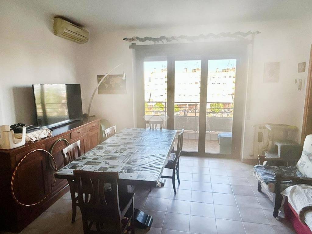 appartamento in vendita a Roma in zona Monte Sacro/Talenti