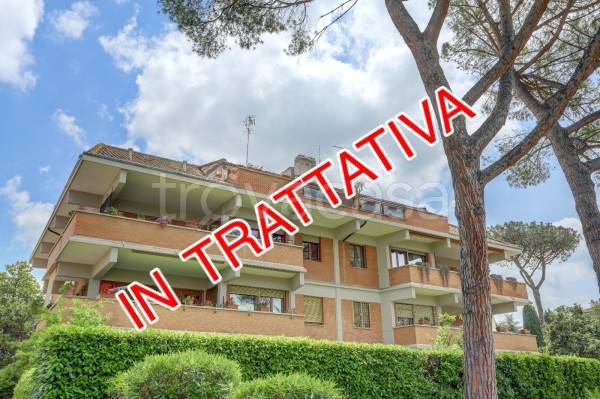 appartamento in vendita a Roma in zona Appio Claudio