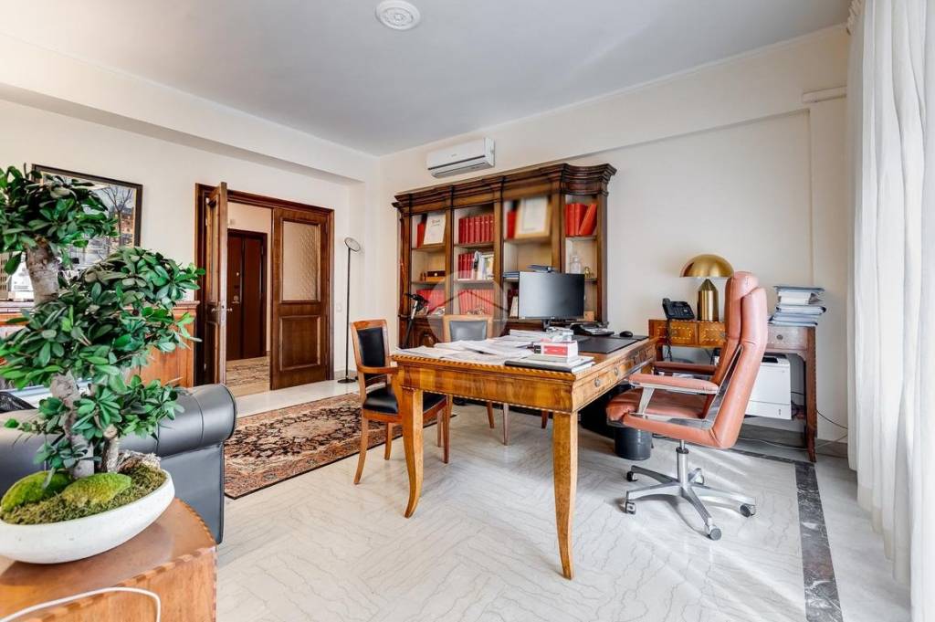 appartamento in vendita a Roma in zona Della Vittoria