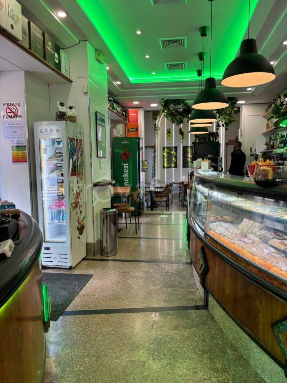 negozio in vendita a Roma in zona Salario