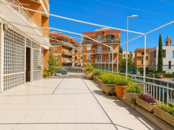 appartamento in vendita a Roma in zona Aurelio