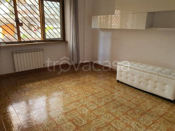 appartamento in vendita a Roma in zona Appio Latino