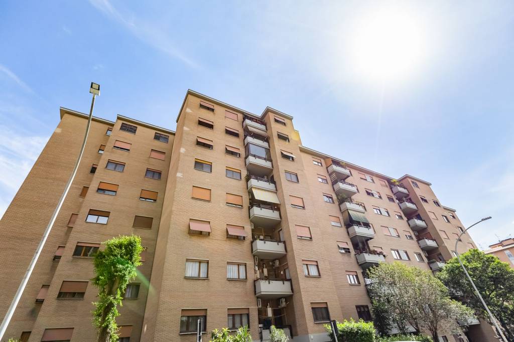 appartamento in vendita a Roma in zona Cinecittà