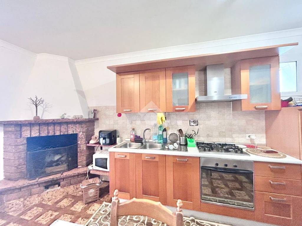 appartamento in vendita a Roma in zona Castel di Leva