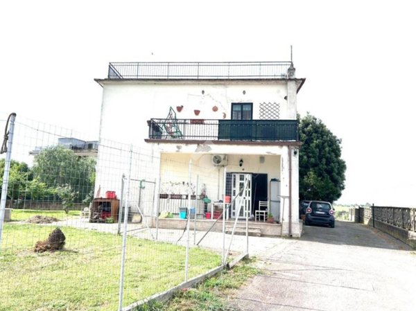 appartamento in vendita a Roma in zona Castel di Leva