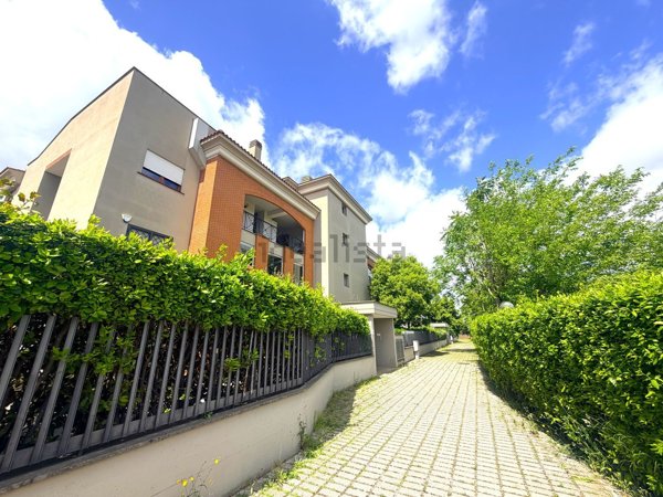 appartamento in vendita a Roma in zona Tuscolano