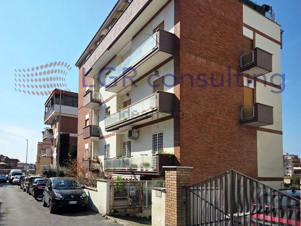 appartamento in vendita a Roma in zona Primavalle