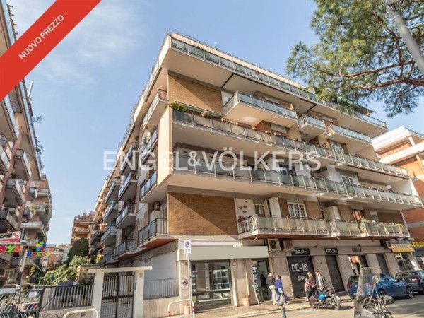 appartamento in vendita a Roma in zona Ardeatino