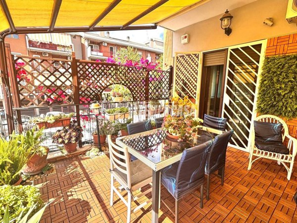appartamento in vendita a Roma in zona Tor Cervara