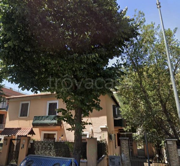 appartamento in vendita a Roma in zona Prenestino-Centocelle