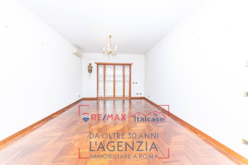 appartamento in vendita a Roma in zona La Giustiniana