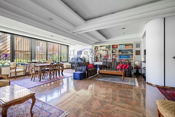 casa indipendente in vendita a Roma in zona Mostacciano