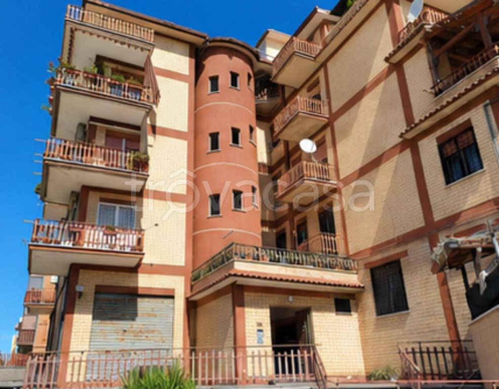 appartamento in vendita a Roma in zona Borghesiana
