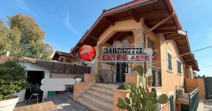 casa indipendente in vendita a Roma in zona Dragona/Bagnoletto