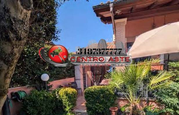 casa indipendente in vendita a Roma in zona Lunghezza