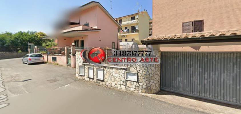 casa indipendente in vendita a Roma in zona Valle Muricana
