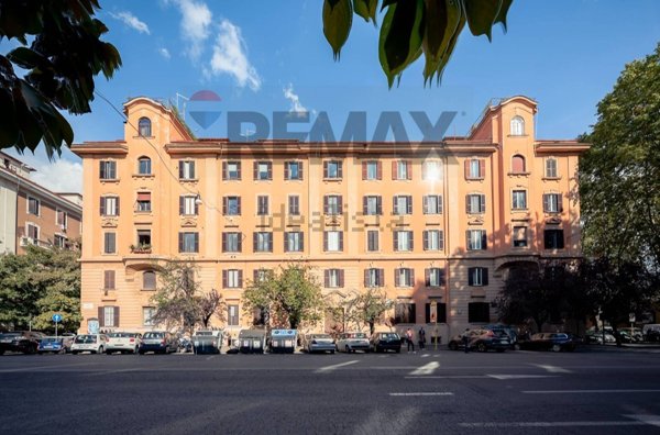 appartamento in vendita a Roma in zona Della Vittoria