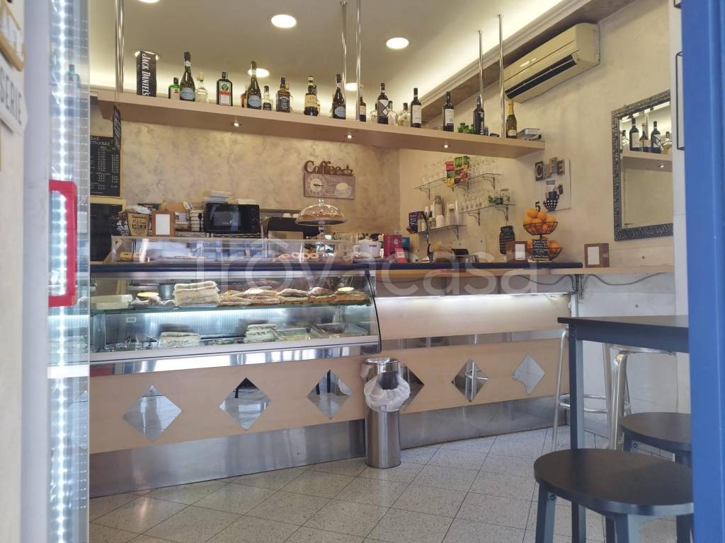 negozio in vendita a Roma in zona Ludovisi/Sallustiano