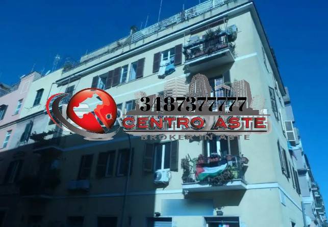 appartamento in vendita a Roma in zona Tuscolano