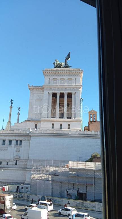 appartamento in vendita a Roma in zona Celio