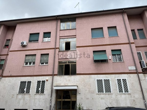 appartamento in vendita a Roma in zona Ostiense