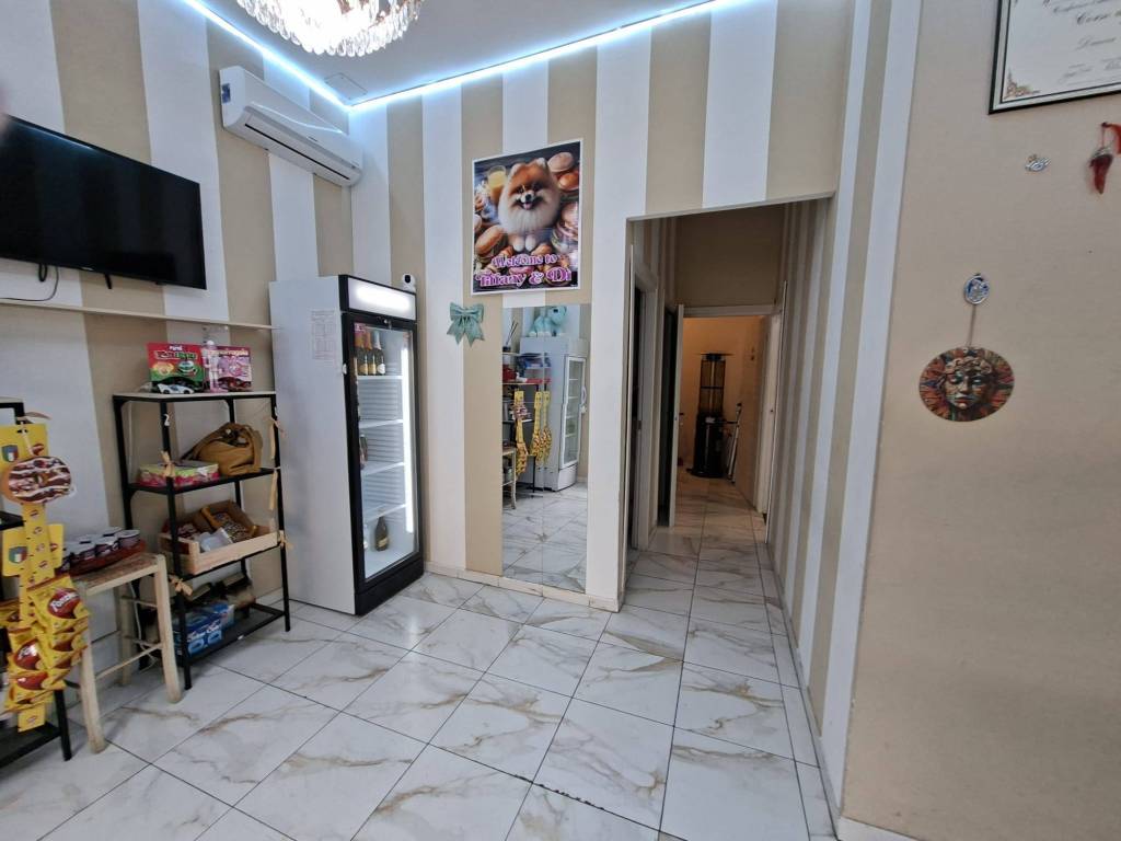 negozio in vendita a Roma in zona Prenestino-Centocelle