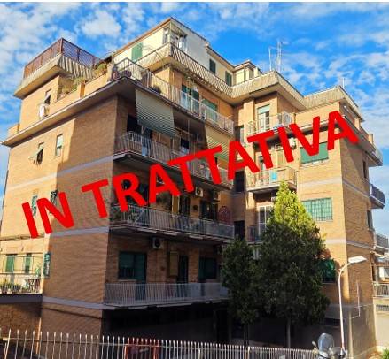 appartamento in vendita a Roma in zona Prenestino-Centocelle
