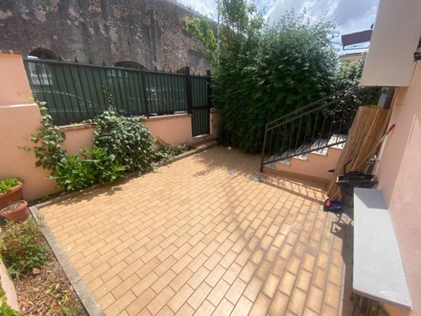 appartamento in vendita a Roma in zona Appio Latino