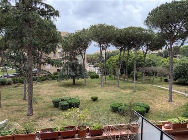 appartamento in vendita a Roma in zona Giuliano Dalmata